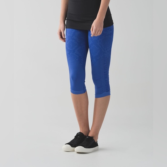 Lululemon In The Flow Crop II Leggings - Picture 2 of 8